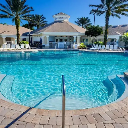 Palm Breeze Apartment